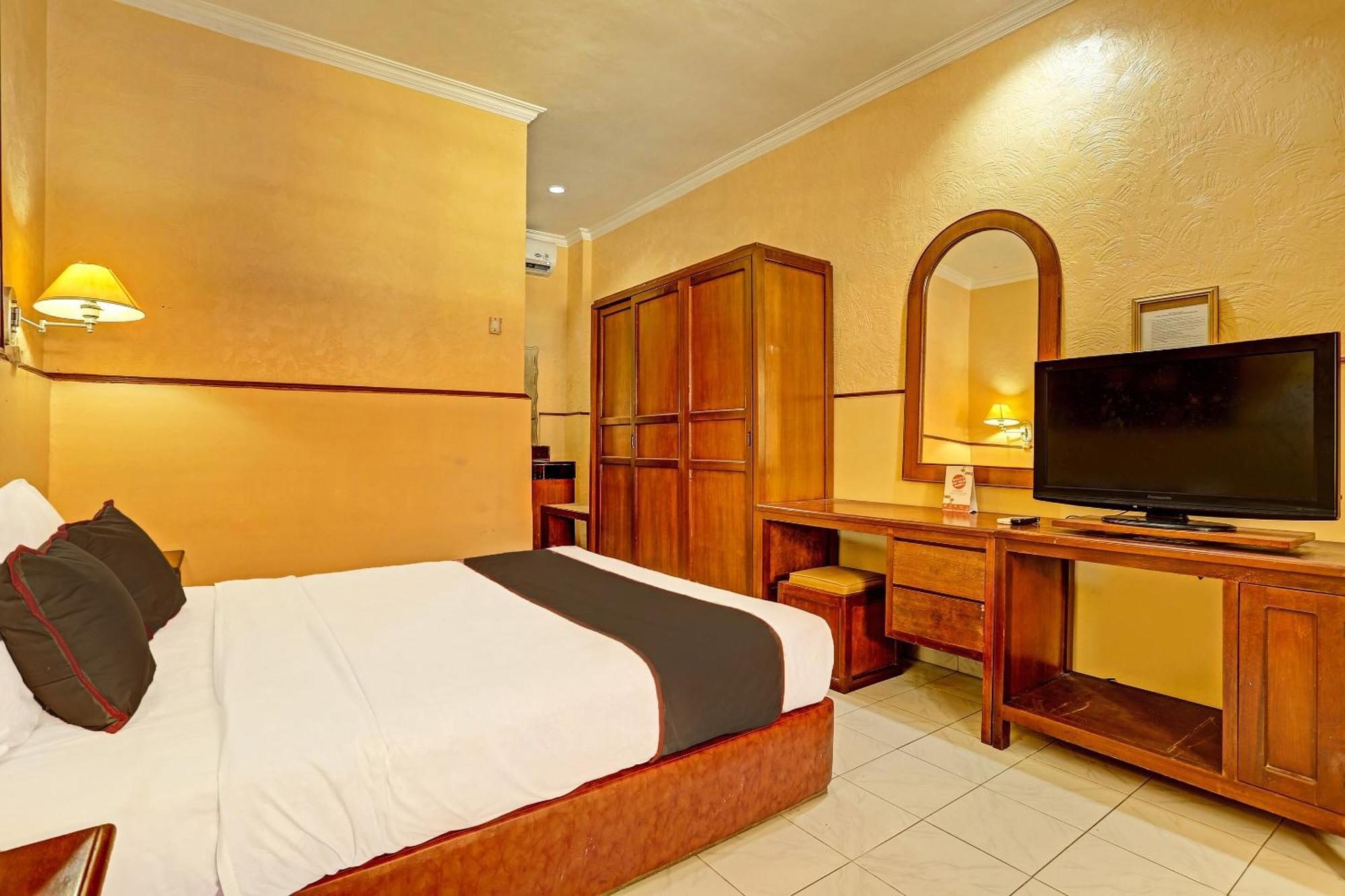 Collection O 91081 New Arena Hotel Kuta Lombok Exterior foto
